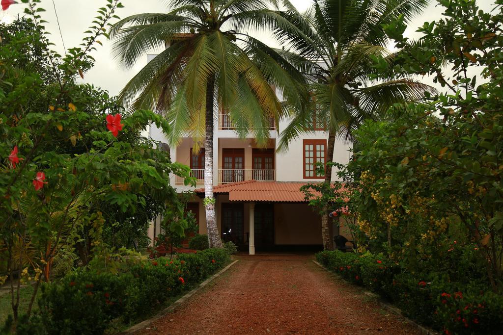 Bentota Homes Екстериор снимка